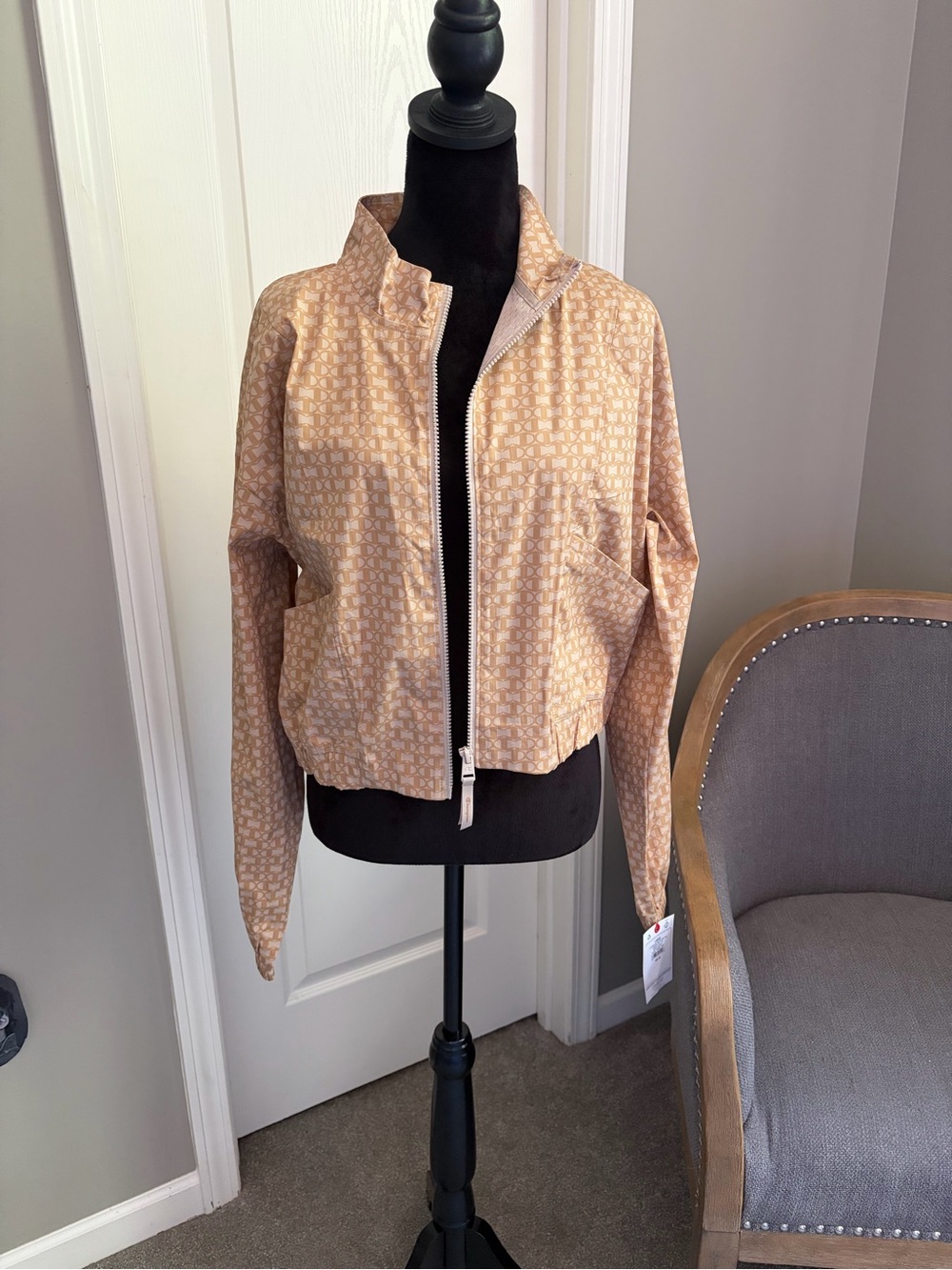Champion Beige Patterned Cropped Utility Jacket